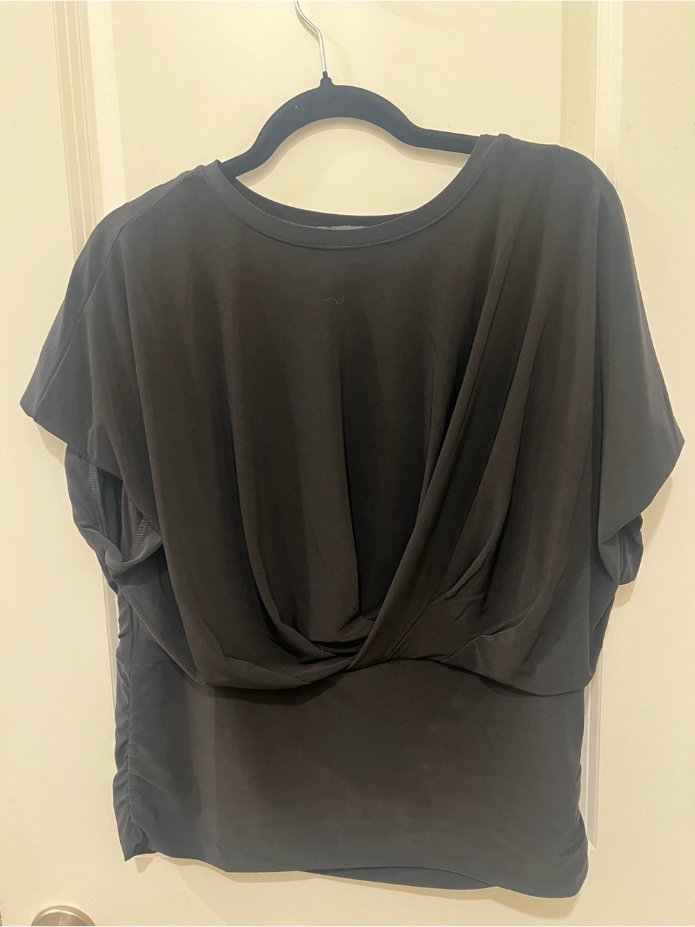 Women’s Black Draped Short-Sleeve Top. NWOT